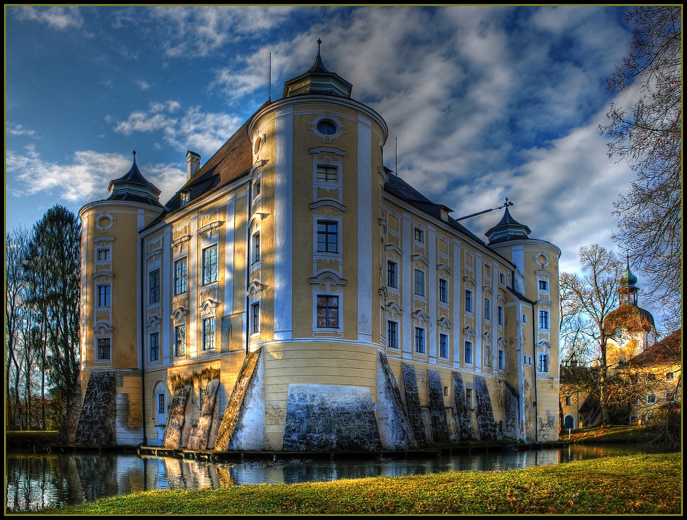 Beinahe Frühlingshaft war heut das Wetter beim Schloss Bernau/OÖ