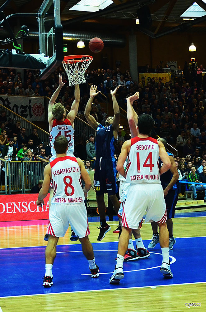 beko-bbl: crailsheim merlins vs bayern muenchen 01