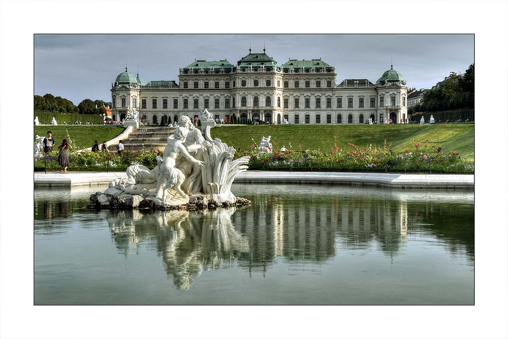 „bel vedere“ = „schöne Aussicht“