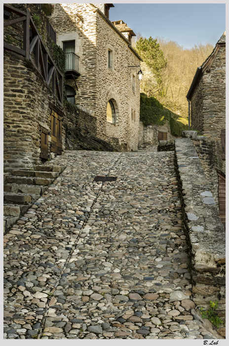 Belcastel: ruelle pavée