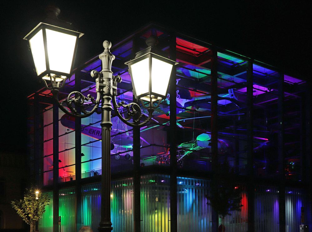 A Masterpiece of Illumination: Bild Auf Glas Beleuchtet