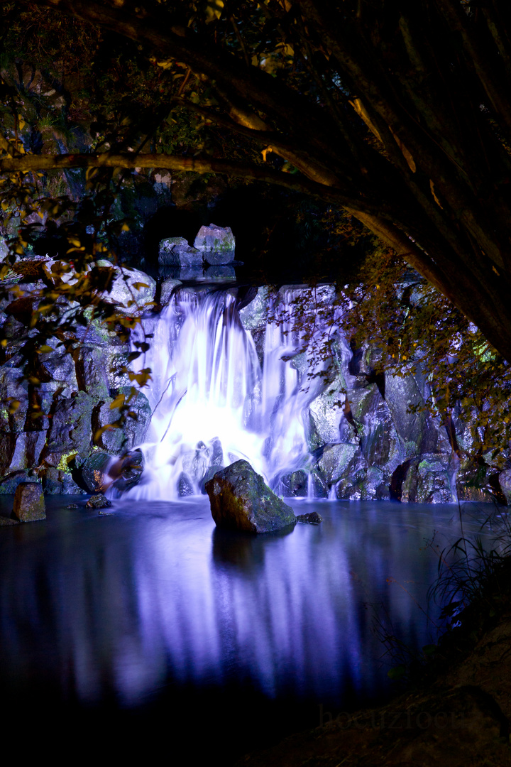 beleuchtete Wasserspiele