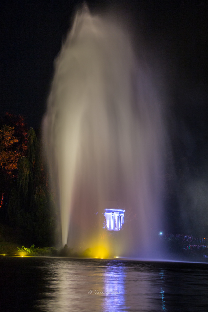 Beleuchtete Wasserspiele - Schloss Wilhelmshöhe