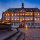 Beleuchteter Adventskalender in der Pfalz