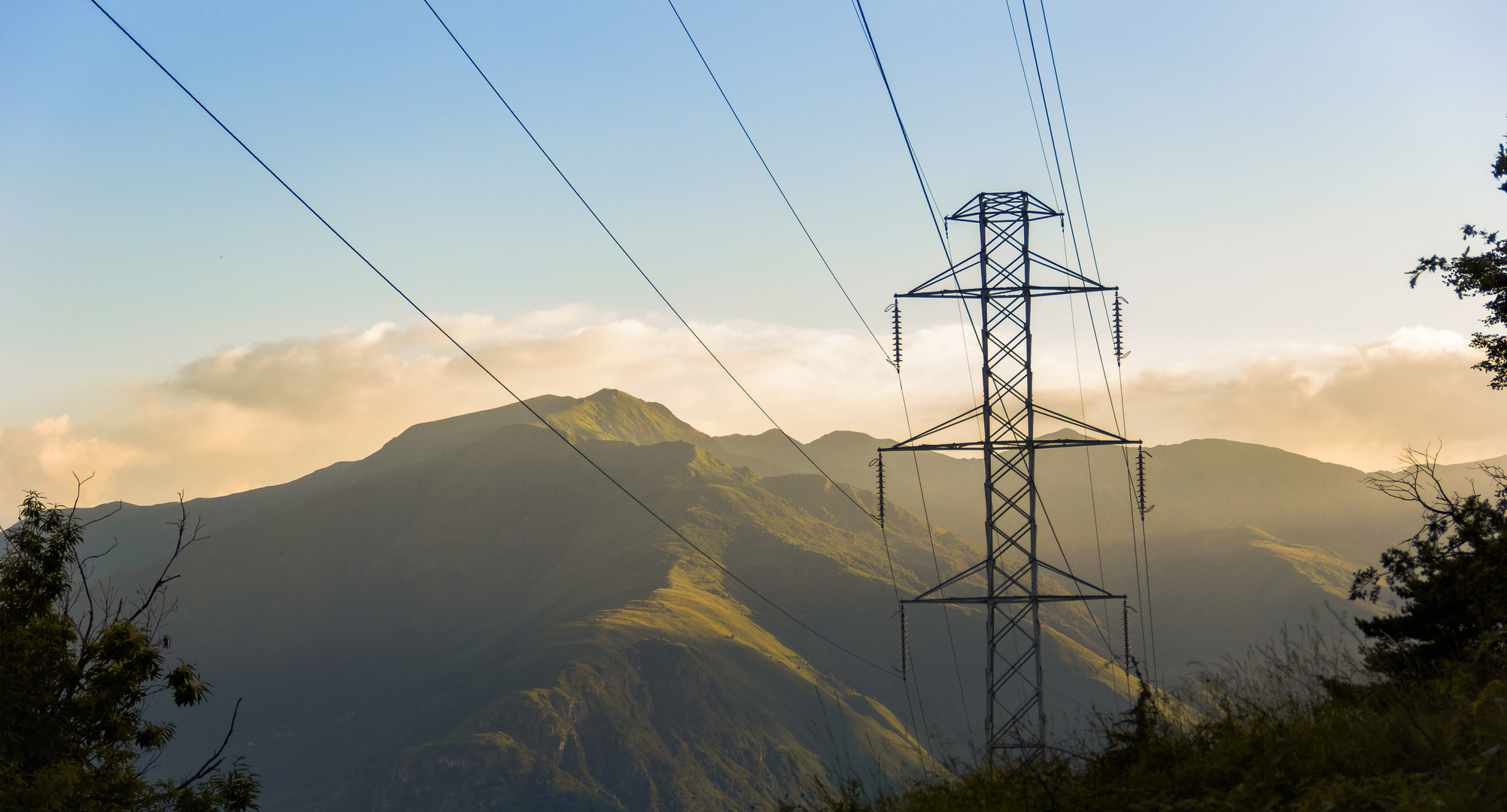 Beleuchteter Berg Italien