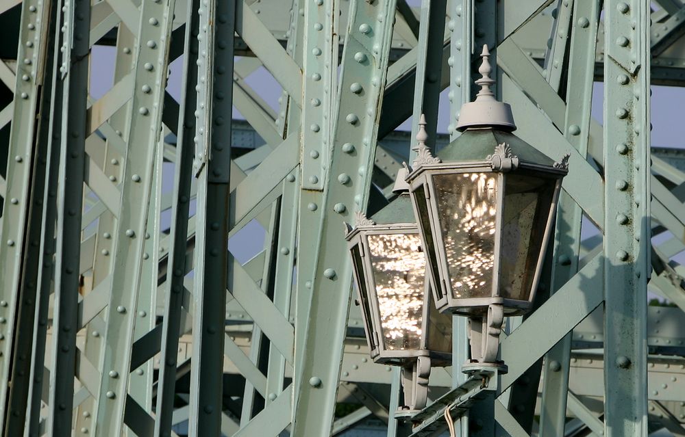 Beleuchtung am "Blauen Wunder" / Dresden