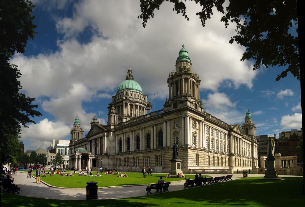 Belfast: City hall