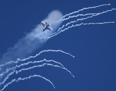 belgische F-16 mit Flares