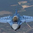 Belgische F16 folgt unserer Fotoplattform