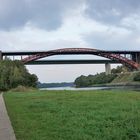 Beliebter Blick durch die 1. und 2. Levensauer Hochbrücke.