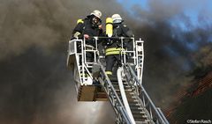 BELINER FEUERWEHR - Trupp auf DLK