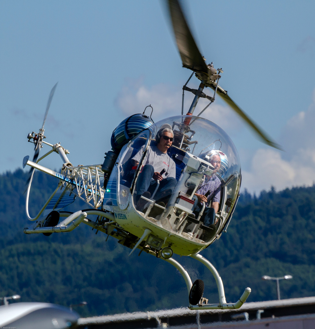Bell 47 Anflug