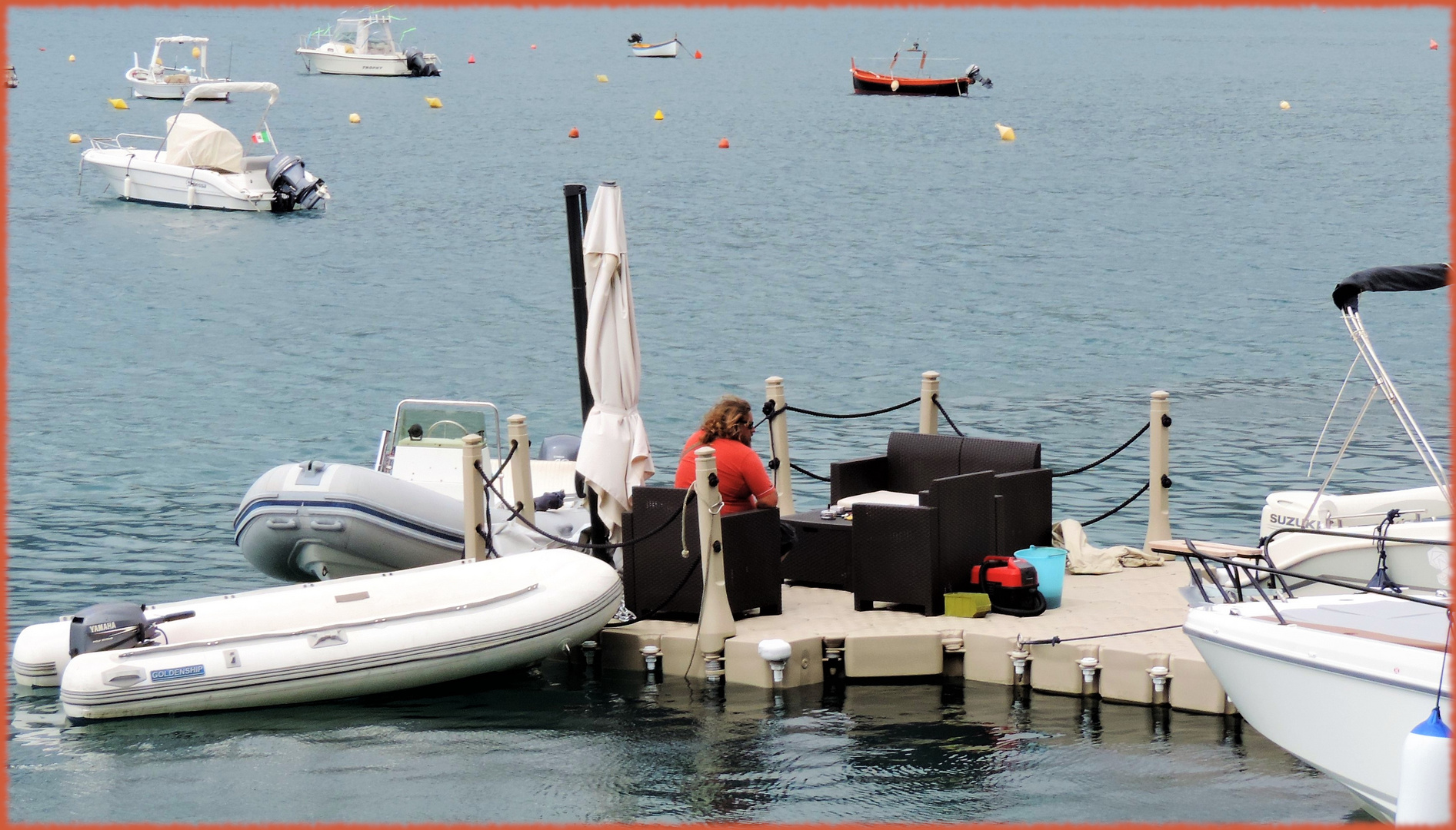 Bella vita in Italia: un salotto in mezzo al mare