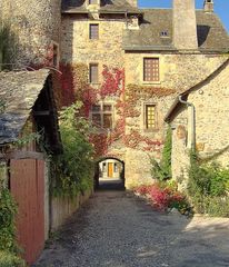 BELLE MAISON AVEYRONNAISE