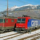 Bellinzona 31.1.2006  Zwei Lokomotiven bereit zur Abfahrt Richtung Süden ( Italien )