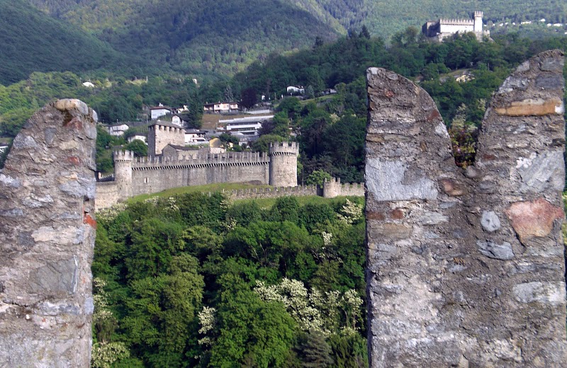 Bellinzona - Torre Nera, Torre Bianca