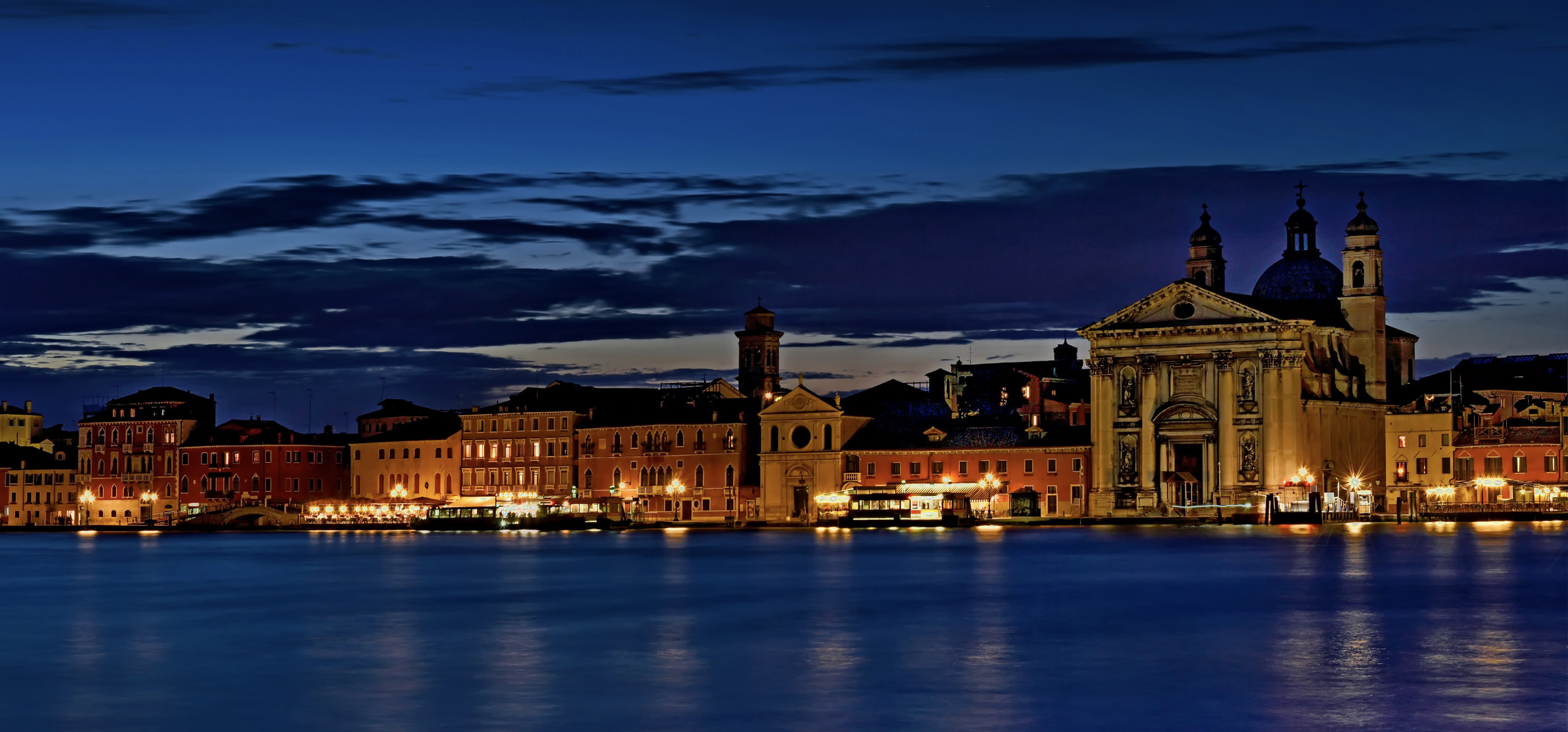 bellissima notte a venezia