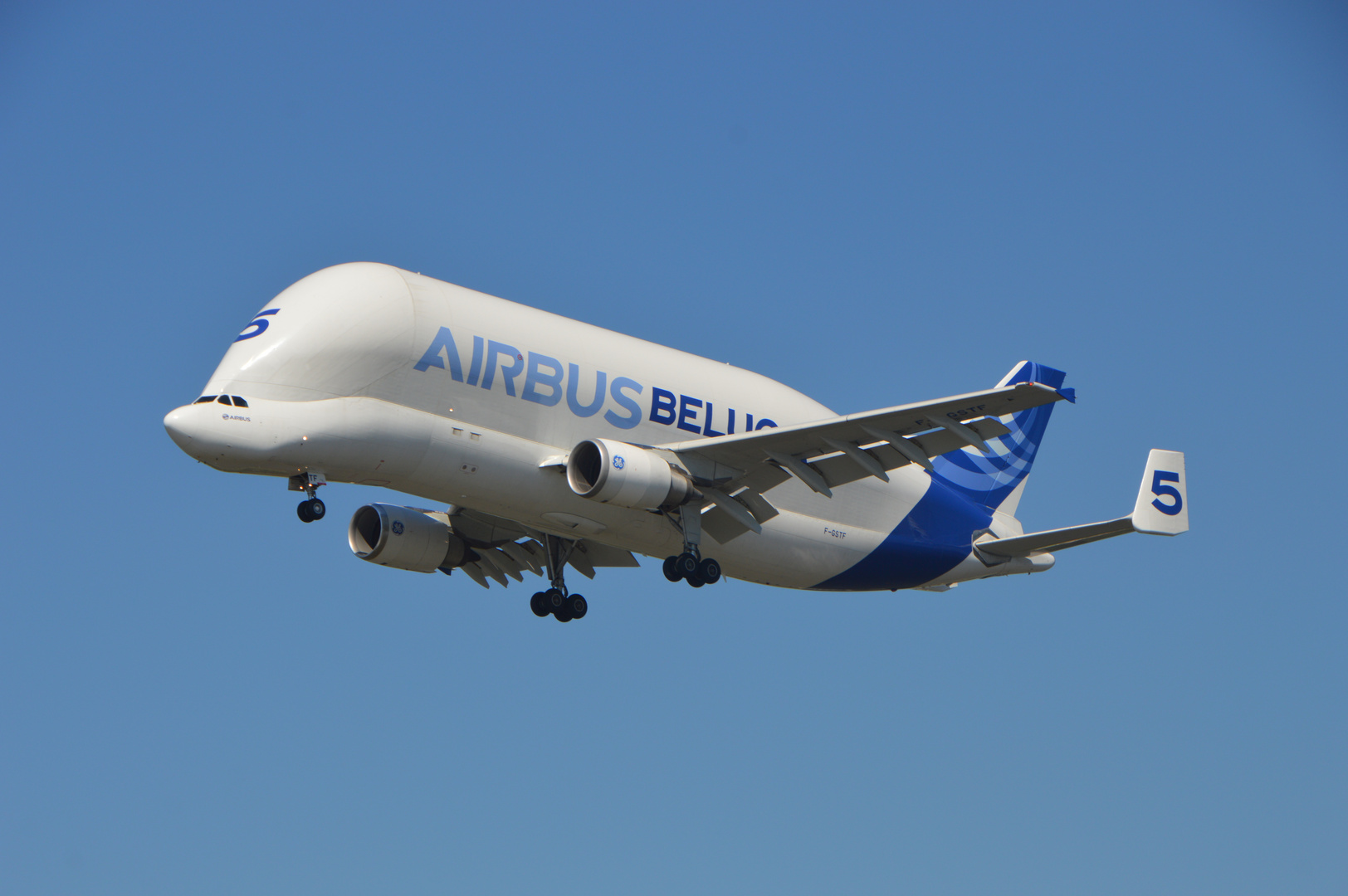 Beluga 5 im anflug