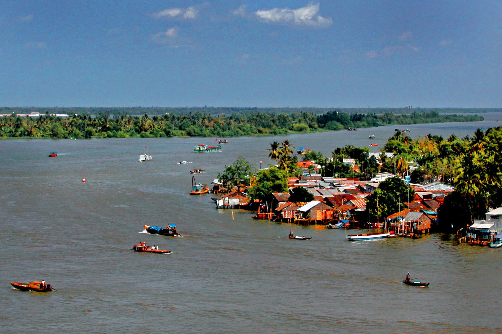 Ben Ninh Kieu landmark