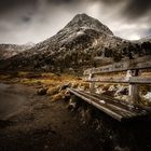 Bench on the lake