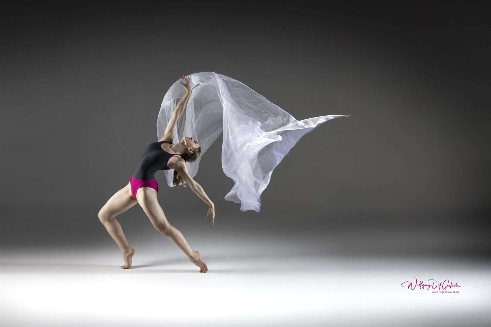 Bend Over Foto & Bild erwachsene menschen, portraits erwachsener