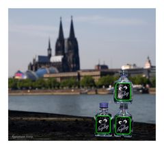 benebelt ?  -  der kleine kölner dom.....