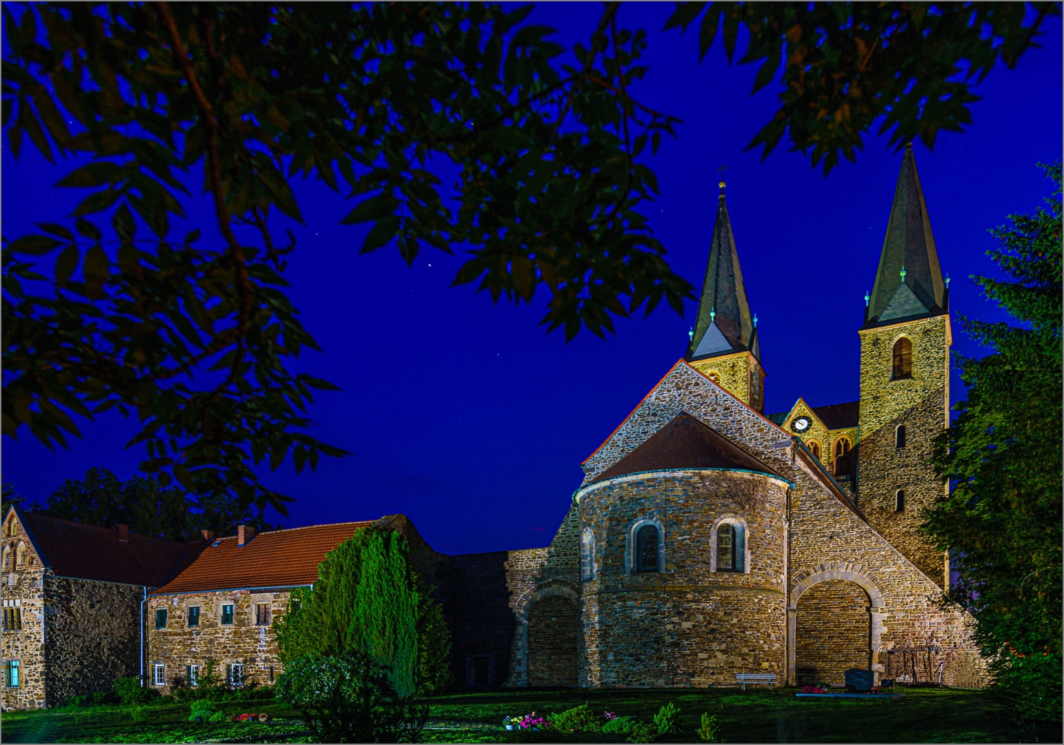 Benediktiner-Nonnenkloster und St.-Laurentius-Kirche Hillersleben 