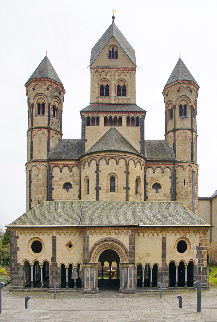 Benediktinerabtei Maria Laach Foto & Bild | world ...