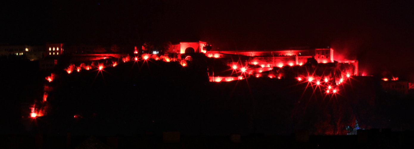 Bengalisches Feuer auf der Festung Ehrenbreitstein