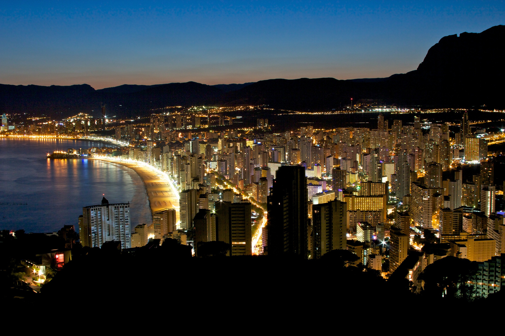 Benidorm bei Nacht