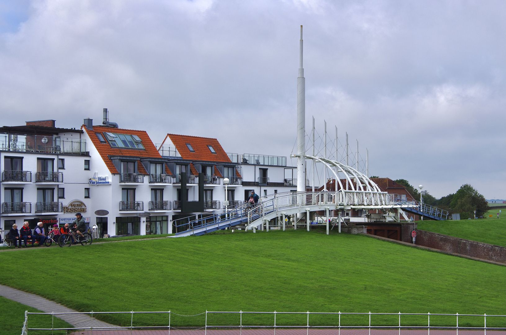 Bensersiel Foto & Bild architektur, deutschland, europe Bilder auf