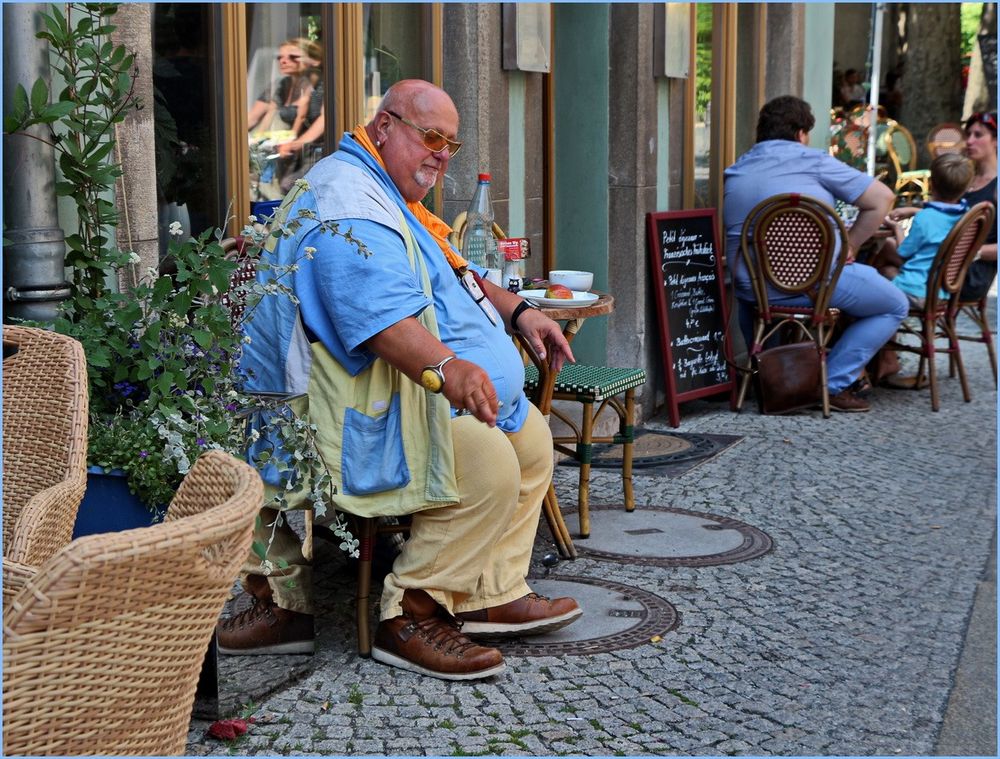 bequeme, leichte Sommerkleidung