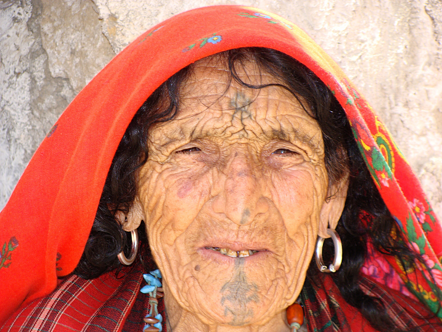 Berberfrau in Chenini (Süd-Tunesien), 99 Jahre alt