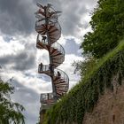 Berblinger Turm mit Wolken