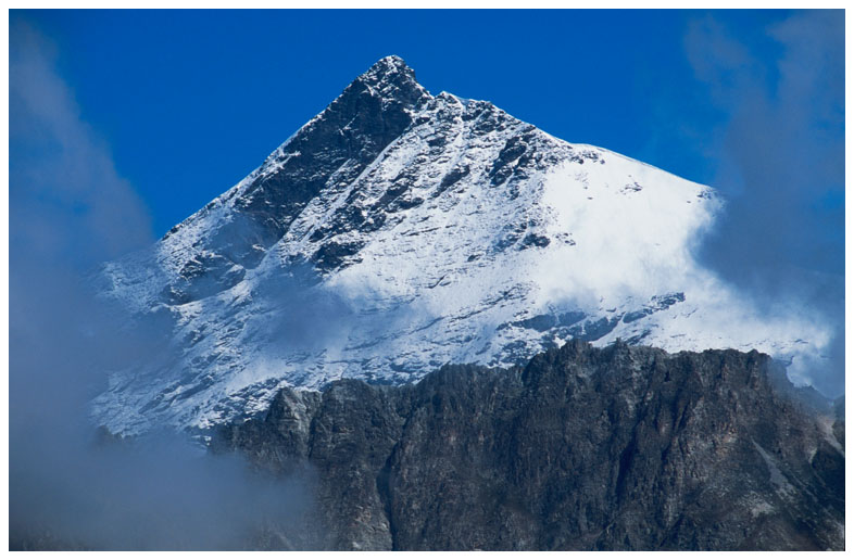 Berg in Wolken