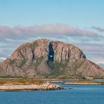 Berg mit Loch