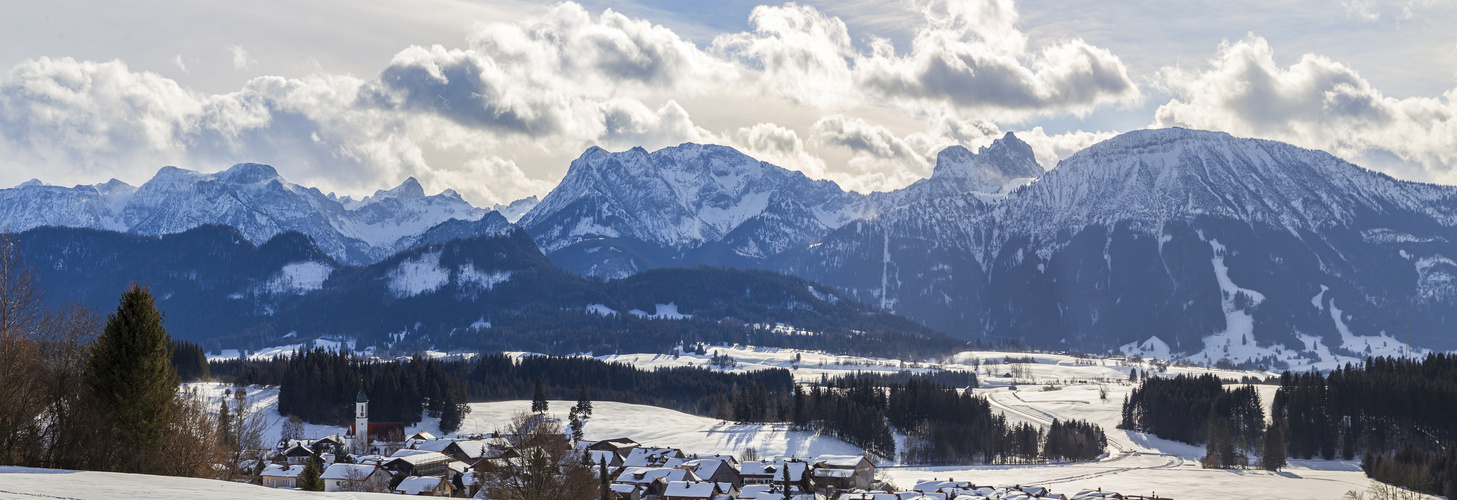 Berg Panorama von der Burgruhine Eisenberg