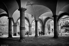 Bergamo alta, porticato del comune