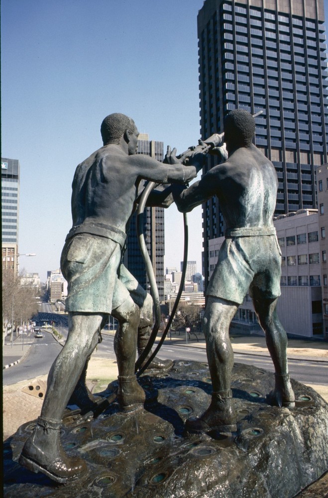 Bergarbeiterstatue in Johannesburg zu Zeiten der Apartheid