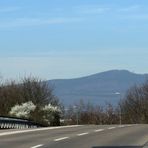 Bergauf-Bergab - mit Blick zu den Großen Feldberg