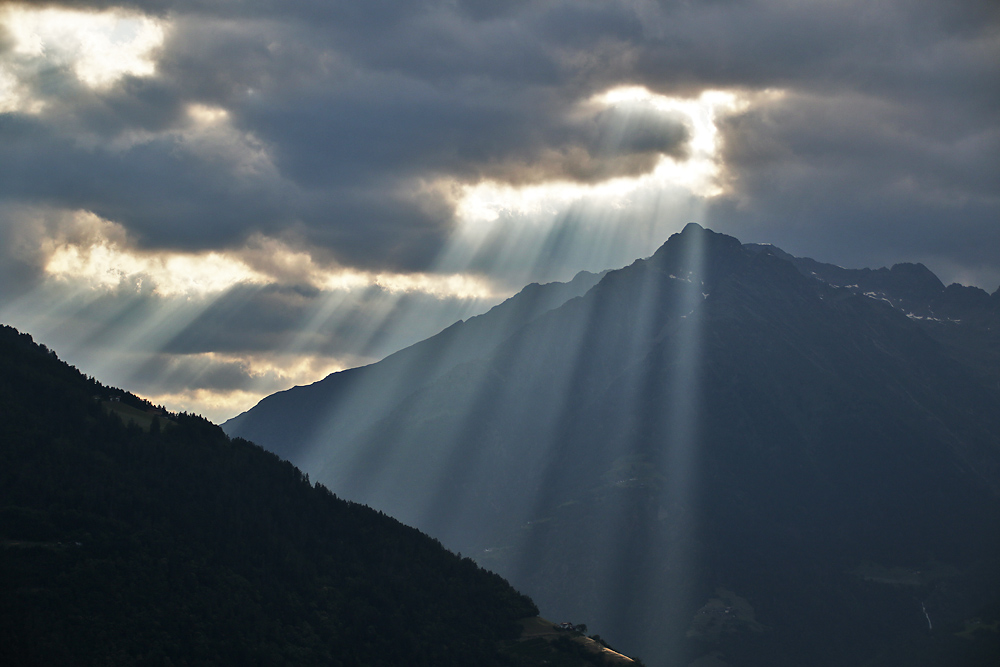 Bergblick mit "Zeichen von oben"