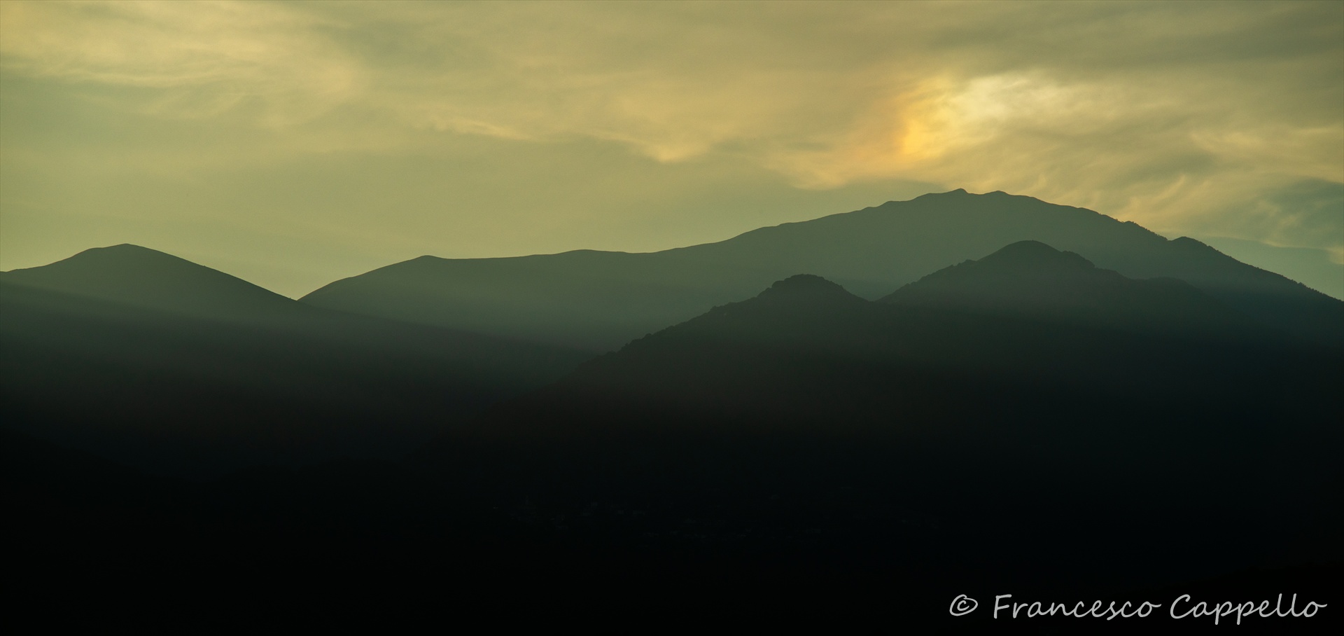 Berge als Silhouette