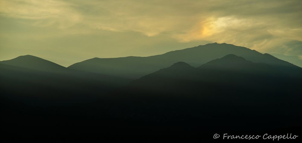 Berge als Silhouette