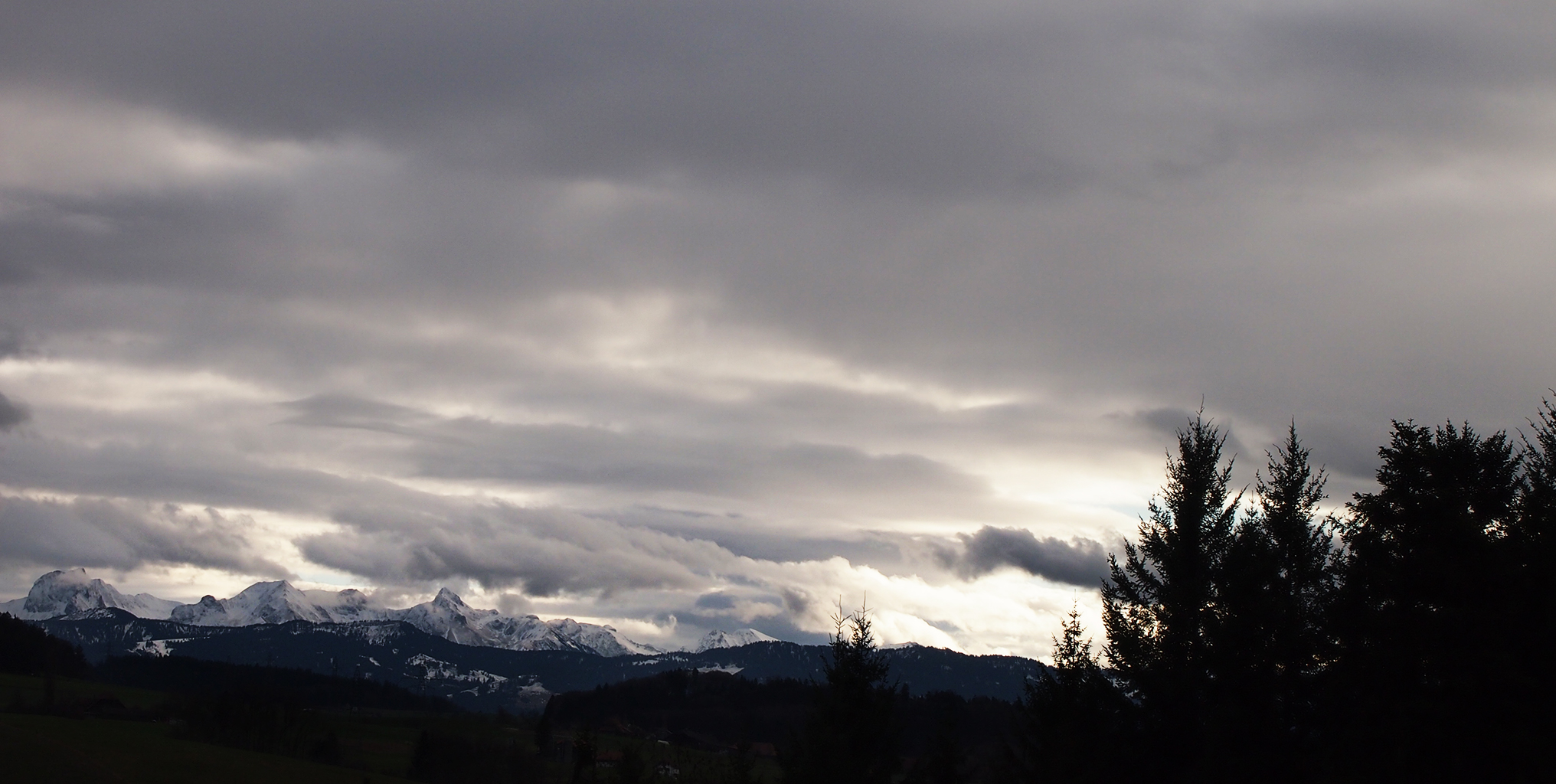 Berge bedeckt mit Schnee...