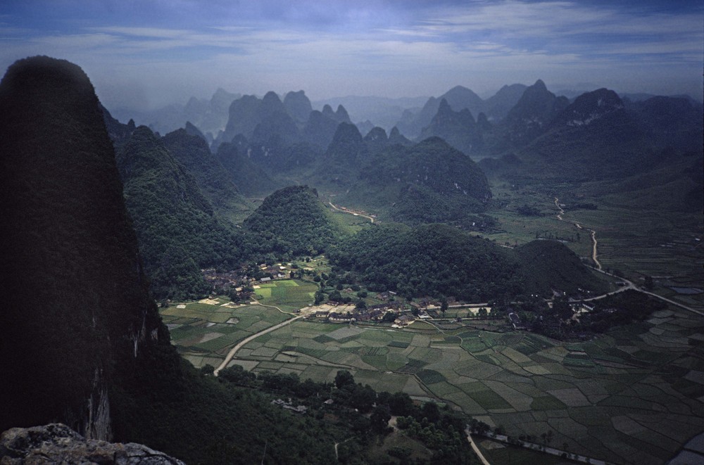 Berge der farbigen Schichten in Guilin / China