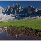 Berge hinterm Zaun