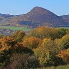 Berge im Böhmischen Mittelgebirge im Herbstkleid  1