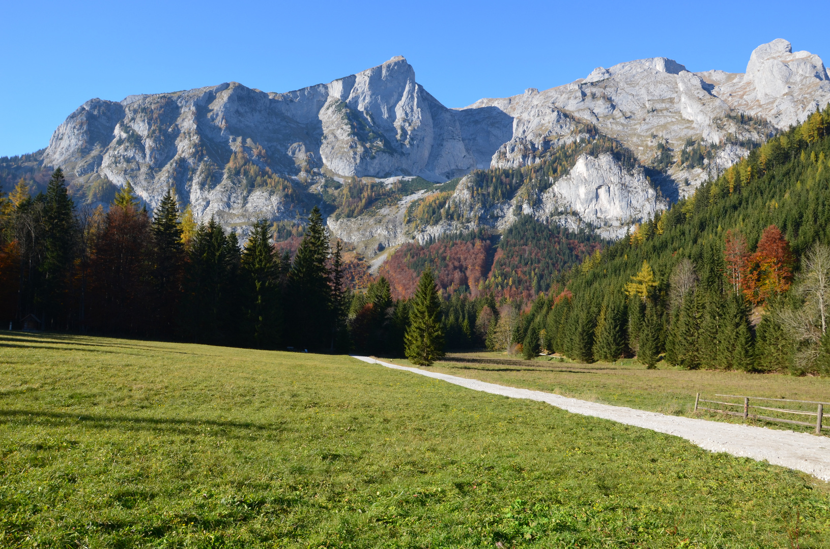 Berge im Herbst