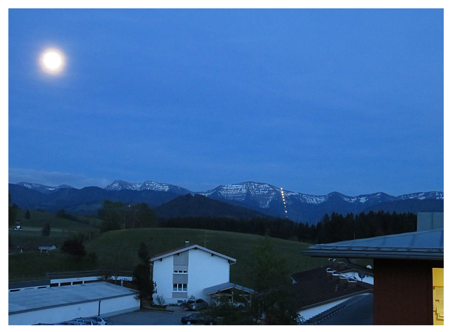 Berge im Mondlicht