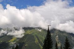 Berge im Nebel (2)